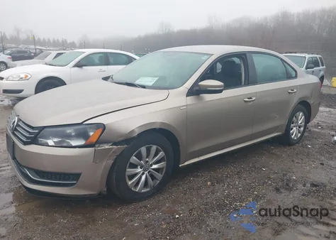 2015 Volkswagen Passat 1.8T Wolfsburg Edition from USA, damaged, VIN 1VWAT7A35FC026109